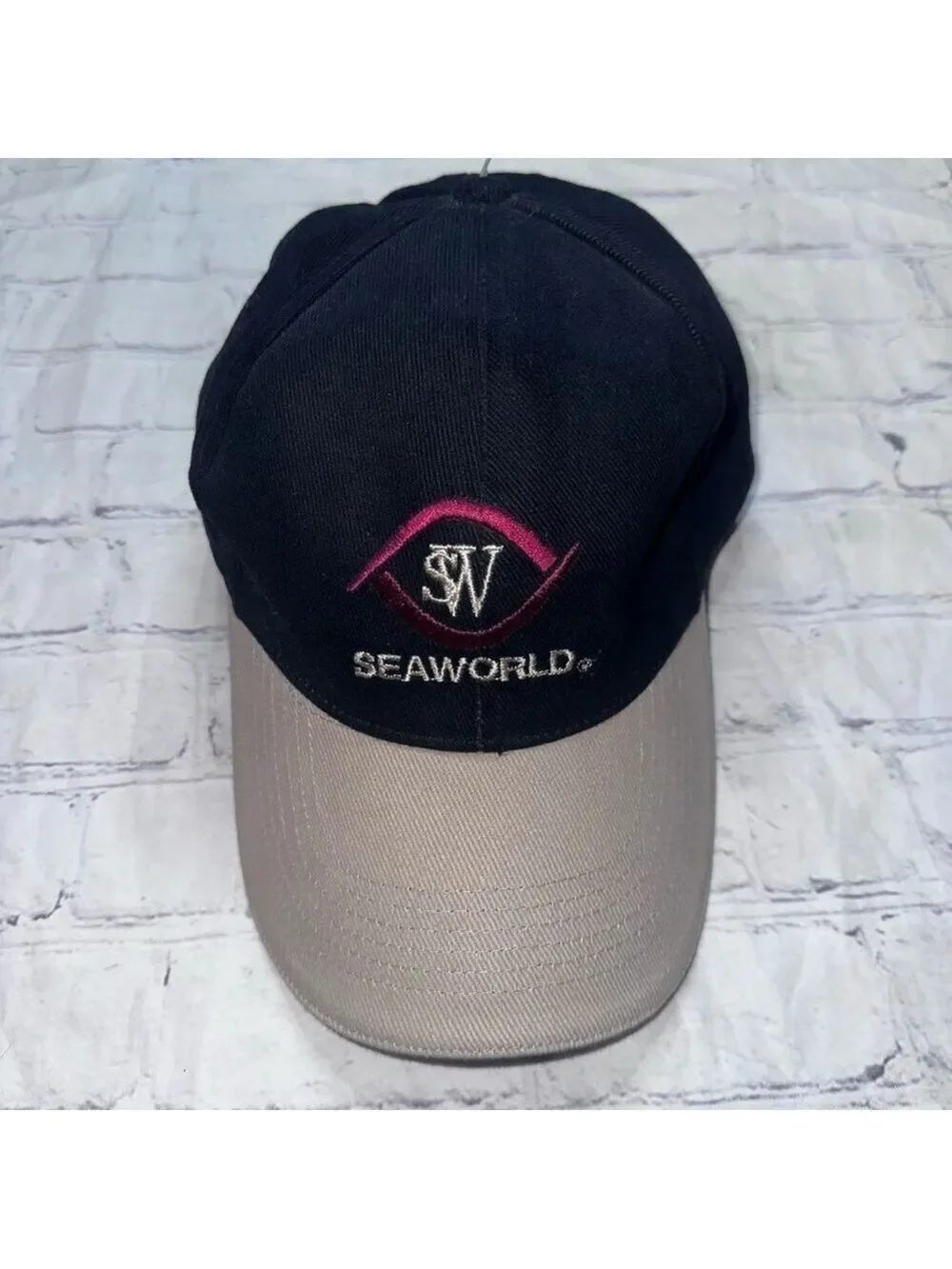 NOS Vintage 1990s SeaWorld Embroidered Trucker Baseball Cap Hat